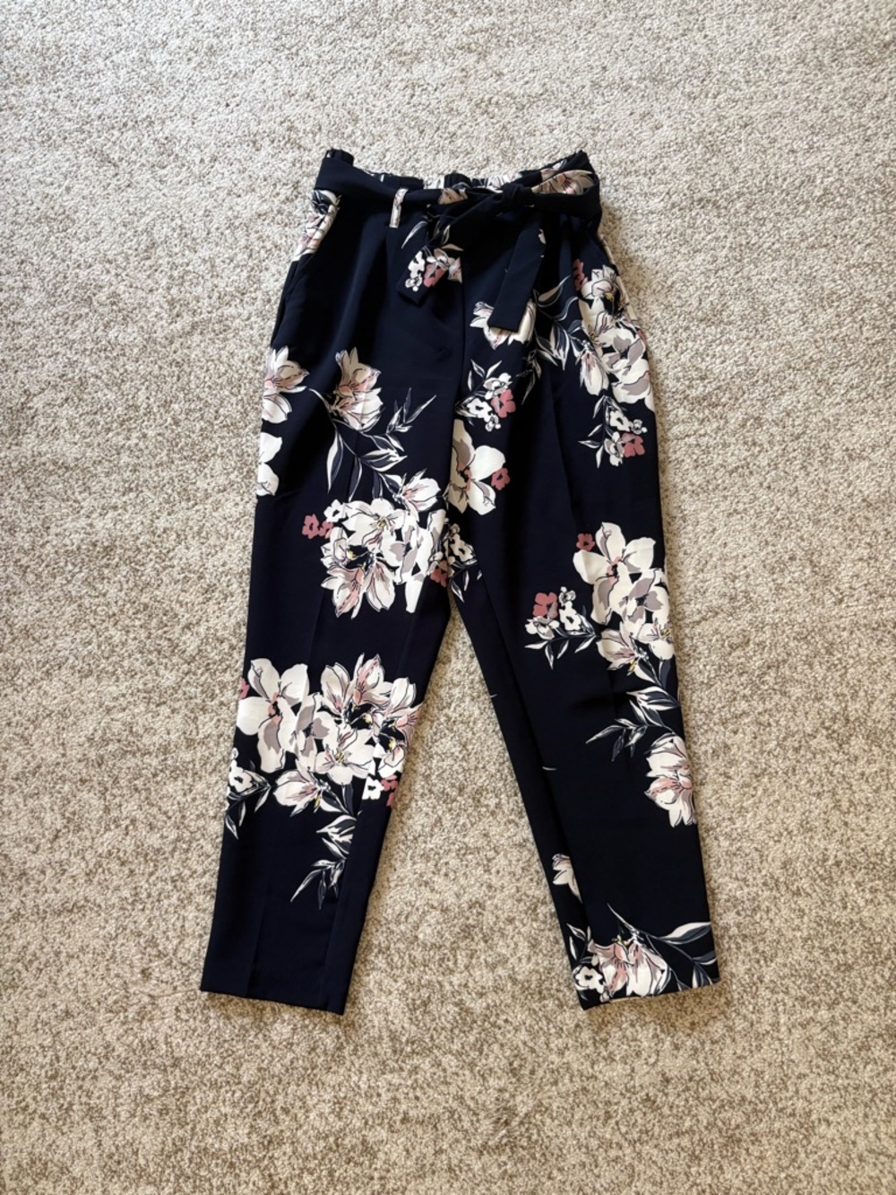 Floral trousers with tie